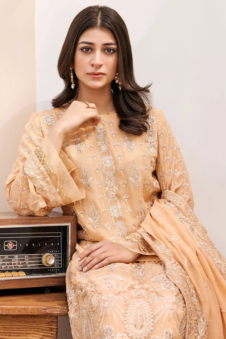 Motifz Embroidered Bemberg Chiffon Unstitched 3Pc Suit 3899-POPPY