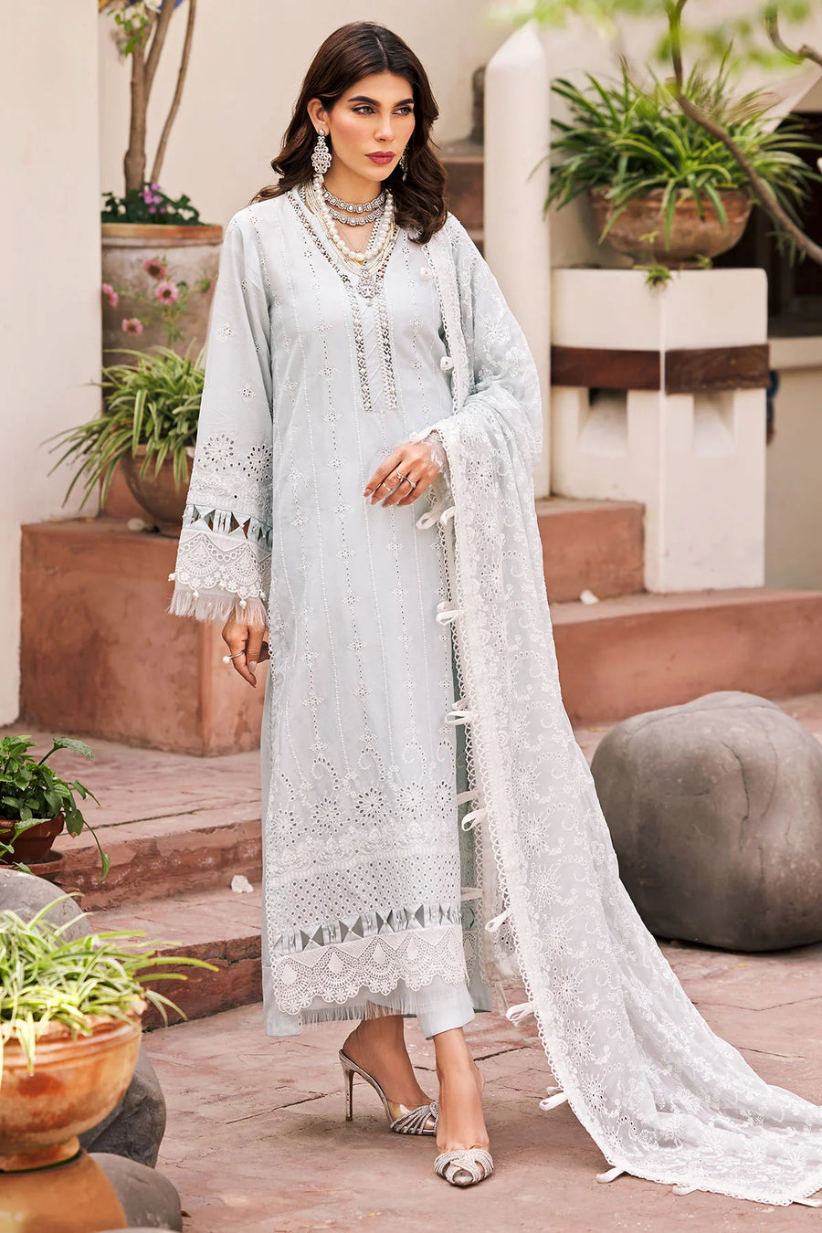 Motifz Schiffli Embroidered Lawn Unstitched 3Pc Suit 3981-NAZ