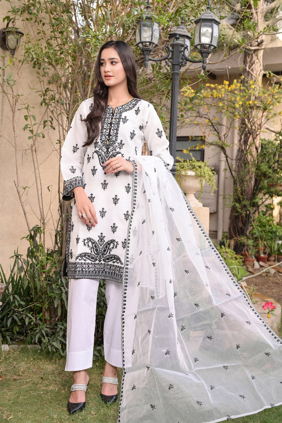 MAK Fashion Ready to Wear 3 Pc Embroidered Organza EFO-1003