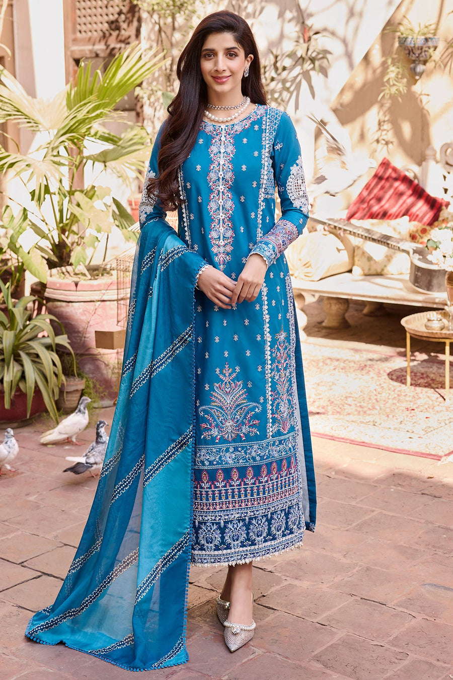 Motifz Nayaab Premium Embroidered Lawn Unstitched 3Pc Suit 4050-VIDA