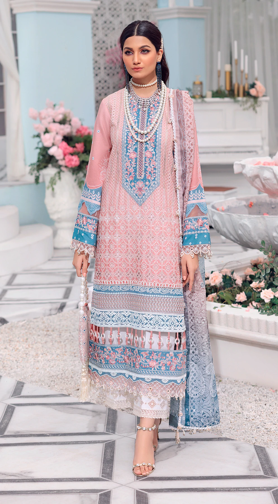 Anaya by Kiran Chaudhry AFSANA Luxury Lawn 3Pc AL22-01 SANYA