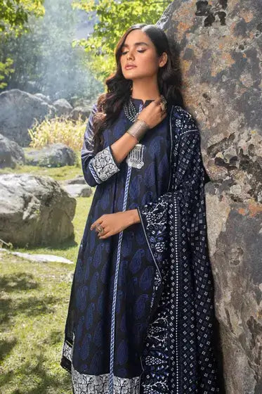 Gul Ahmed Pure Joy of Winter Printed Khaddar 3Pc Suit AP-12086