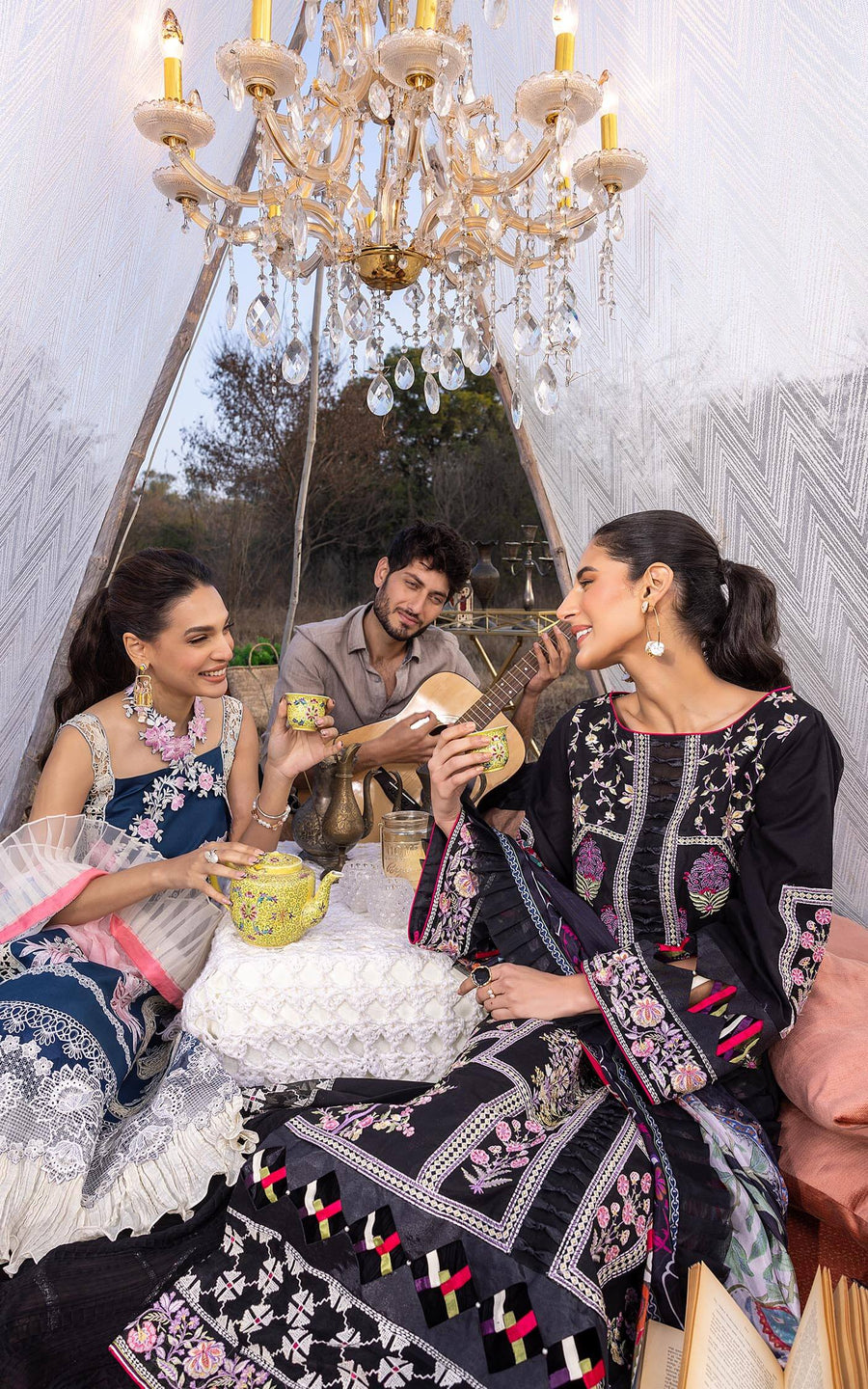 Asifa & Nabeel Aleyna Premium Embroidered Lawn Unstitched 3Pc ASL-01