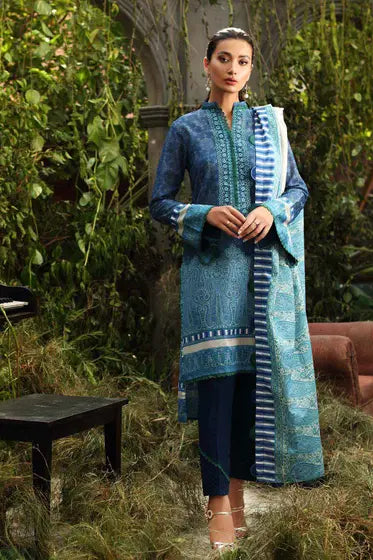 Gul Ahmed Pure Joy of Winter Embroidered Karandi 3Pc Suit AY-12020