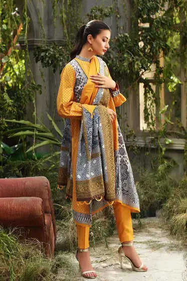 Gul Ahmed Pure Joy of Winter Printed Karandi 3Pc Suit AY-12022 B