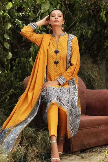 Gul Ahmed Pure Joy of Winter Printed Karandi 3Pc Suit AY-12022 B