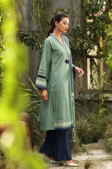 Gul Ahmed Pure Joy of Winter Printed Karandi 3Pc Suit AY-12036 B