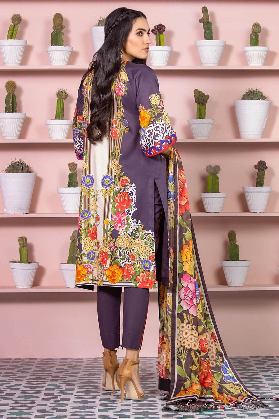Alkaram Lawn Spring Summer 2020 3Pc Printed Suit SS-20-20-Black - FaisalFabrics.pk