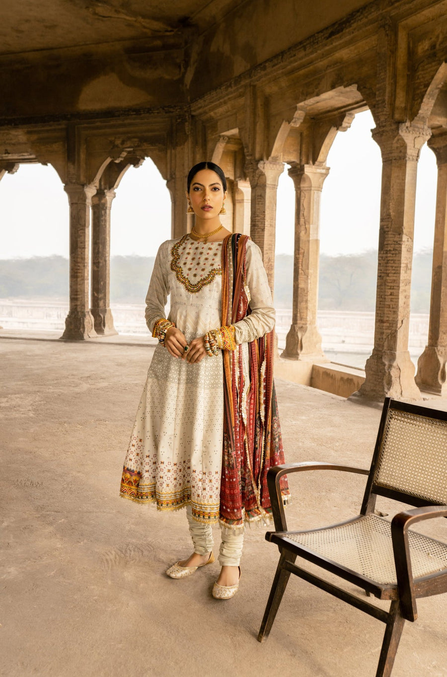 Seroli Spring Unstitched Lawn 3Pc Suit - CHUNRI