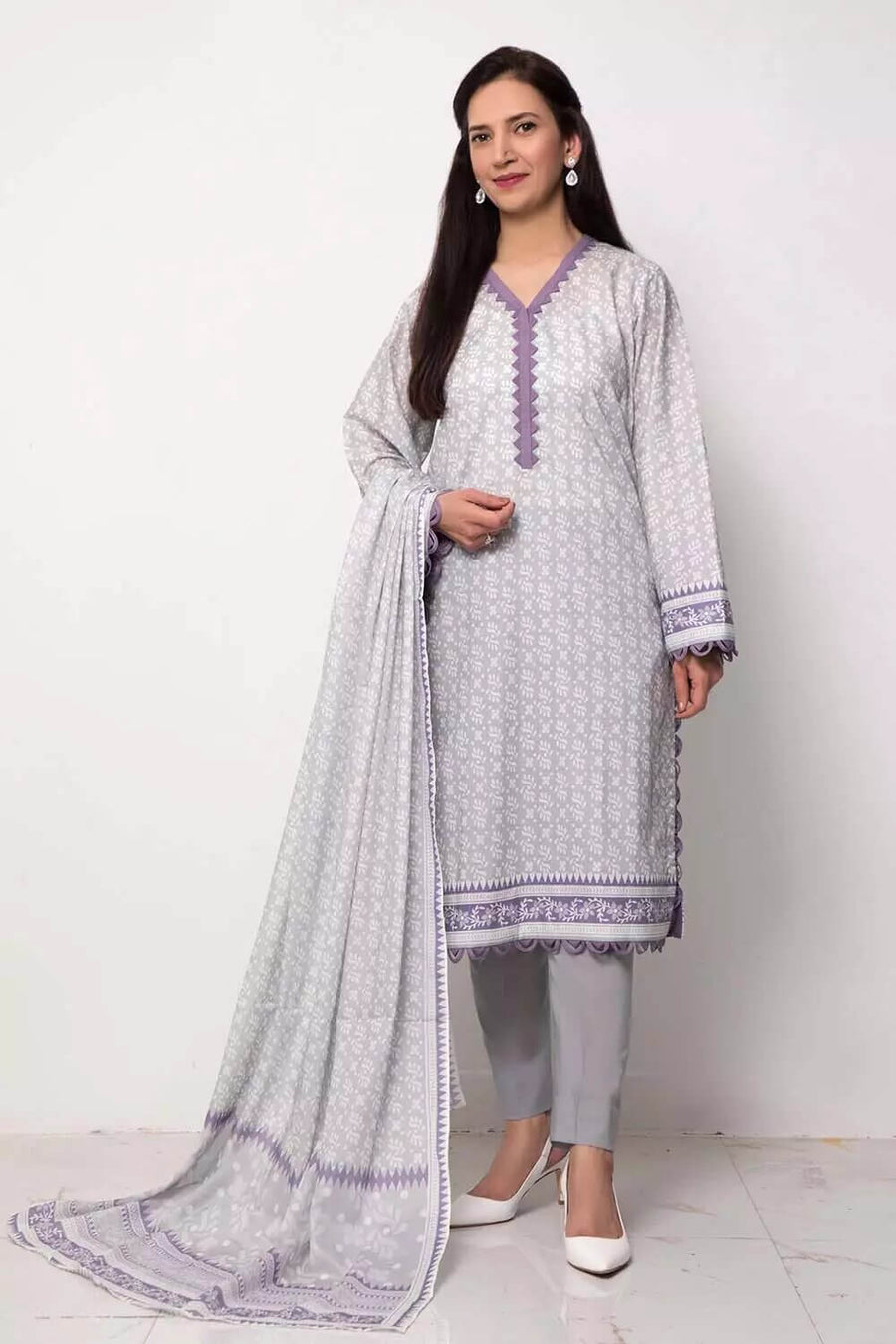 GulAhmed Mother Collection Lawn Unstitched 3Pc Printed Suit CL-1098-A - FaisalFabrics.pk