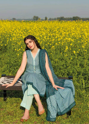GulAhmed Summer Essential Lawn Unstitched Printed 3Pc Suit CL-32428A