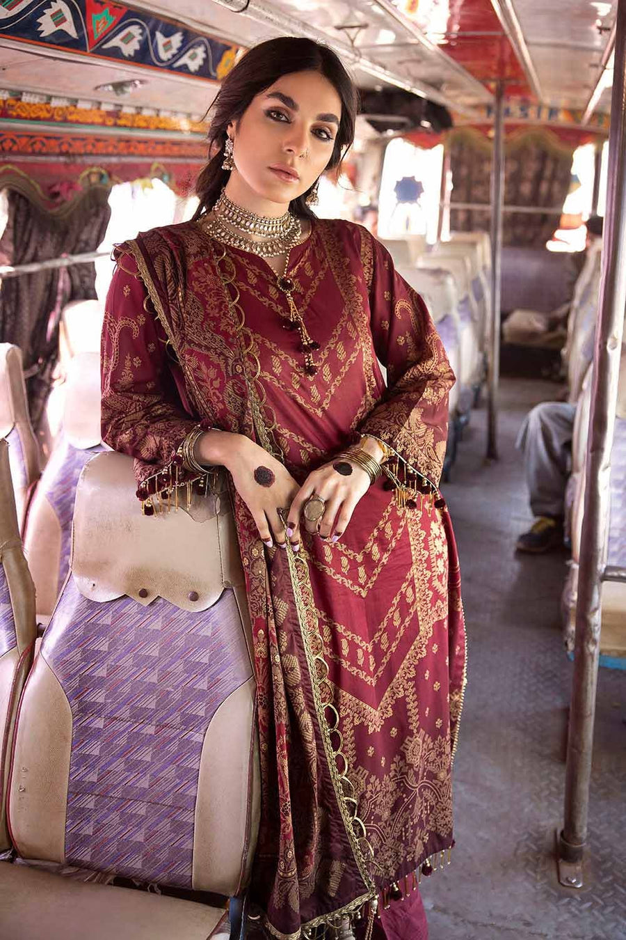 Gul Ahmed Festive Eid Printed Lawn Unstitched 3Pc Suit CL-32539 A