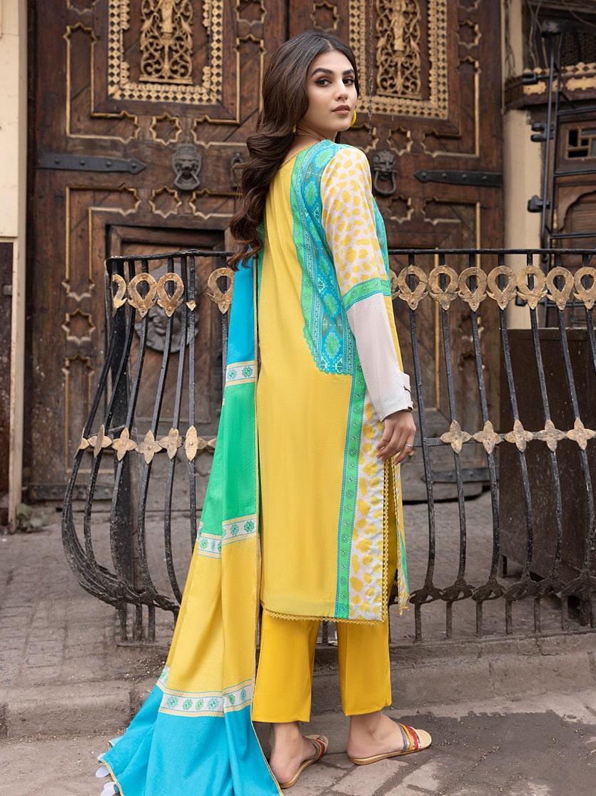 Charizma Beyond Casuals C-Prints Unstitched Lawn 3Pc Suit CP-004