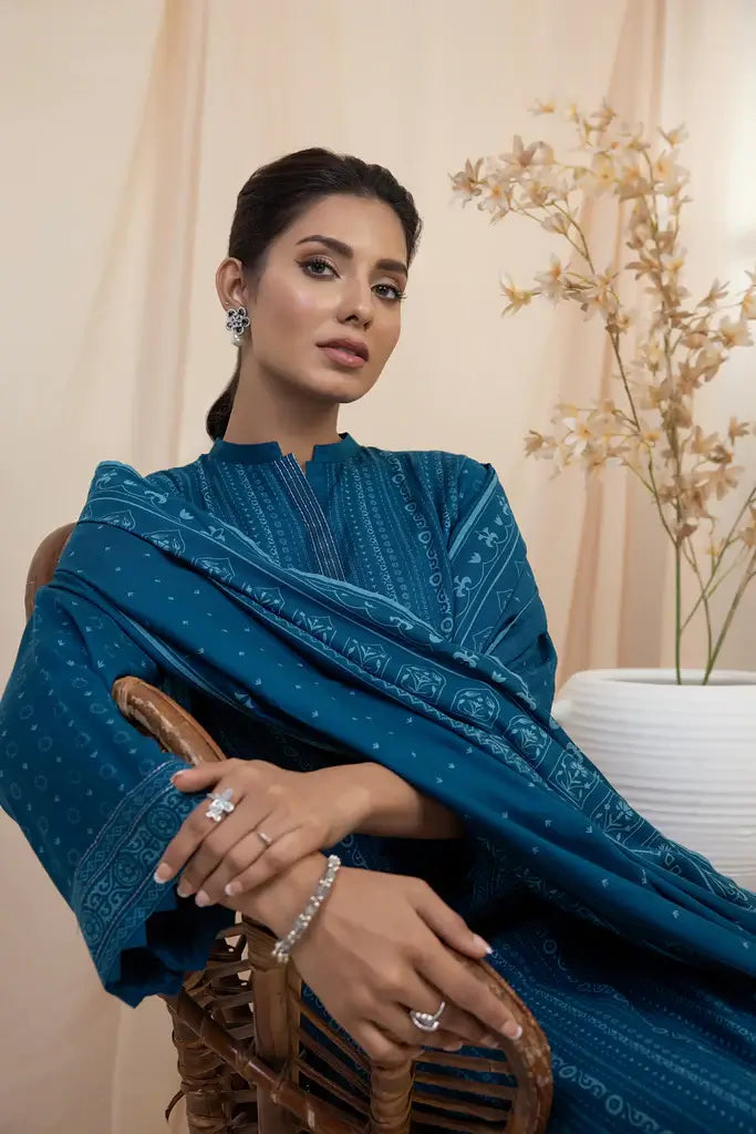 Lakhany Cashmi Vool Unstitched Printed 3Pc Suit CVC-1007-B