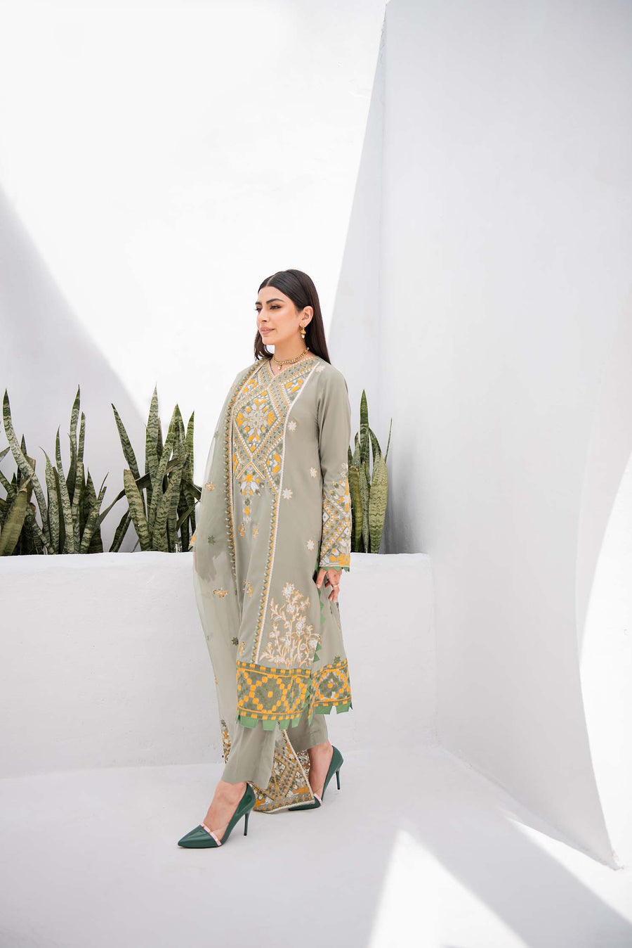 Nuriyaa Festive Formal 3 Piece Suit - Gul Bahar
