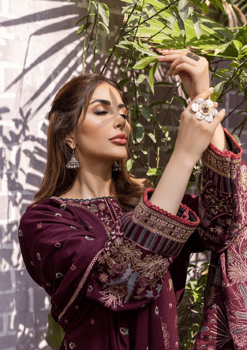 LAADLI by Humdum Unstitched Embroidered Peach Leather 3Pc Suit D-06