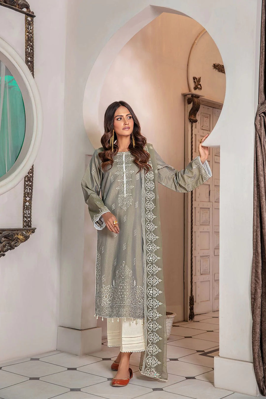 Zarish by Sanam Saeed Unstitched Embroidered Lawn 3Pc Suit D-08