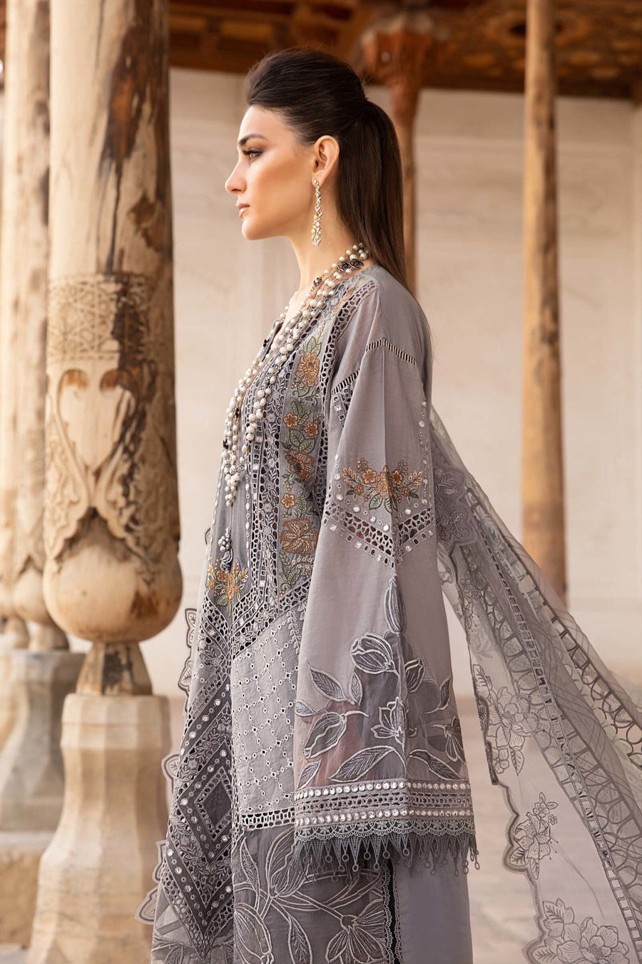 Maria.B Voyage A Luxe Lawn Unstitched Embroidered 3Piece Suit D-2301-B