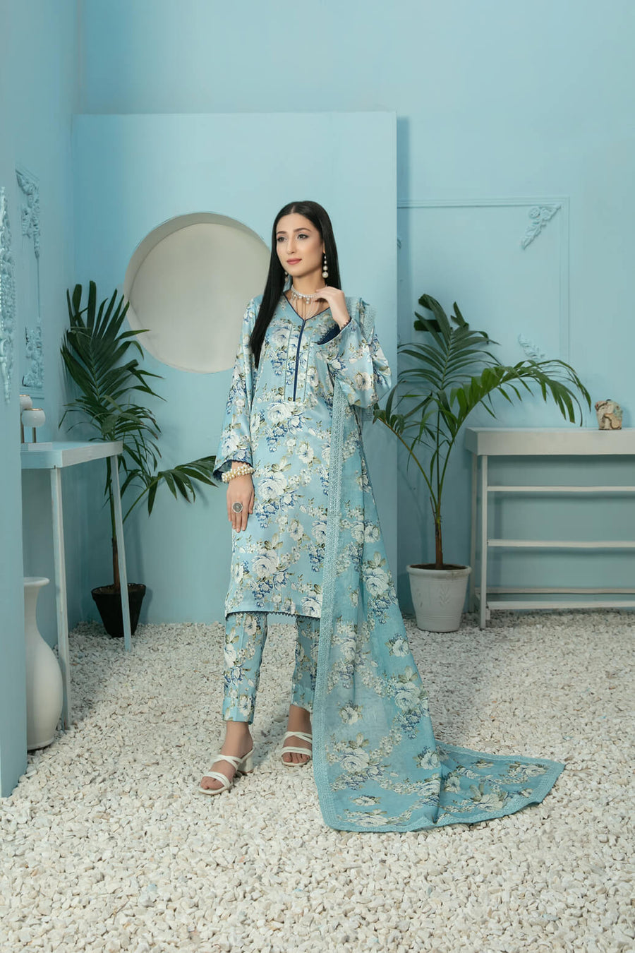 Tehreem by Tawakkal Fabrics Digital Printed Silk 3Pc Suit D-7880