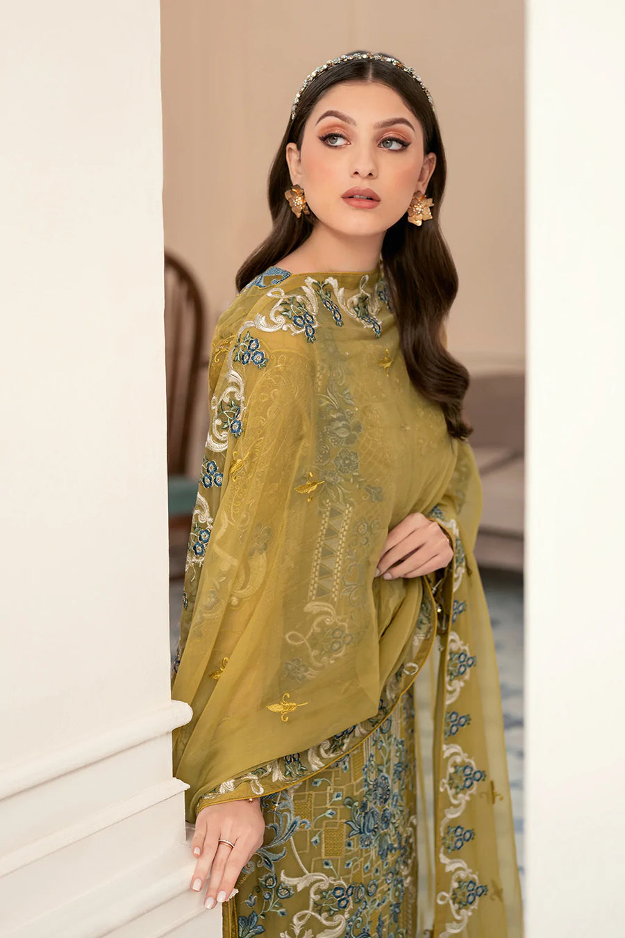 Ramsha Rangoon Vol-09 Luxury Chiffon Unstitched 3Pc Suit D-903