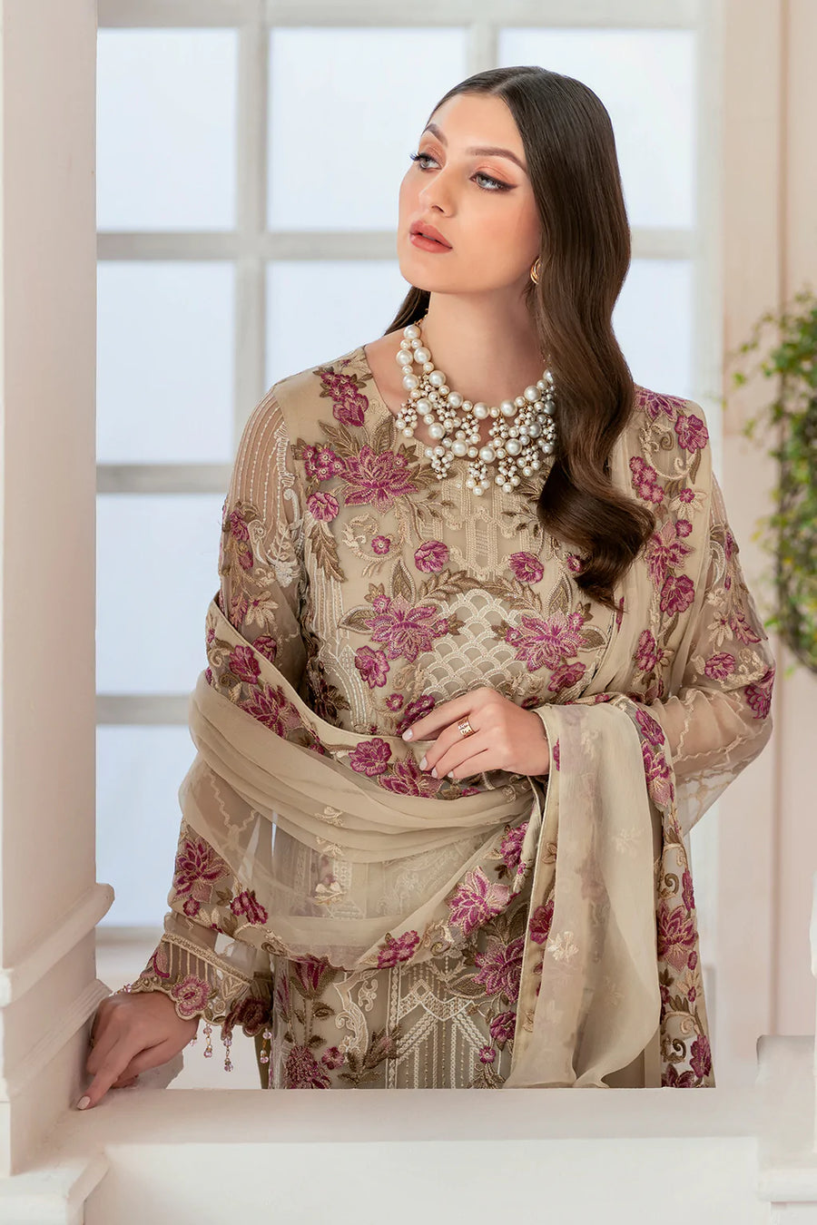 Ramsha Rangoon Vol-09 Luxury Chiffon Unstitched 3Pc Suit D-909