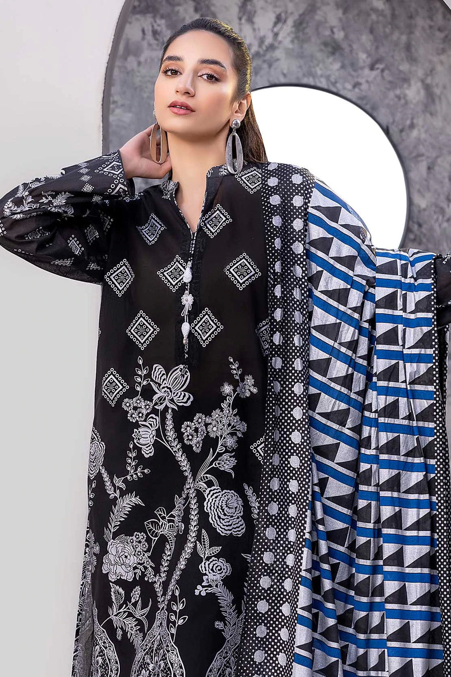 SO Kamal Ready To Wear Paste Printed Lawn 2Pc Suit DPL-2237