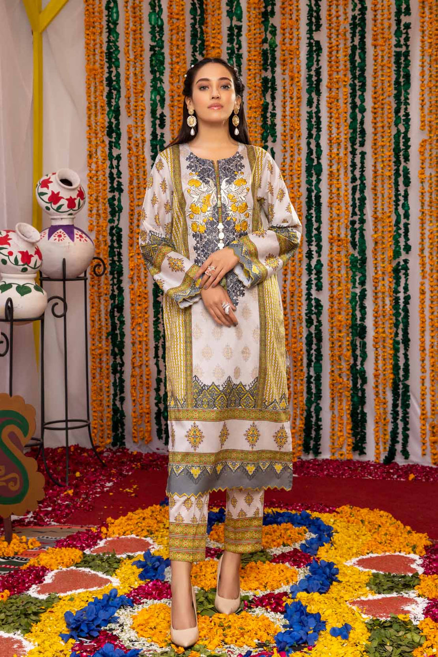 So Kamal Lawn 2021 2 Piece Unstitched Embroidered Suit DPL 1170 - FaisalFabrics.pk