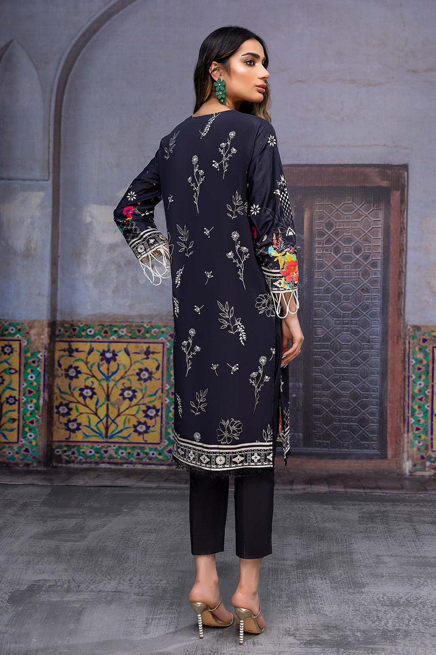 So Kamal “Hum Tum Hain Kamal” Embroidered Lawn Shirt DPL 2277
