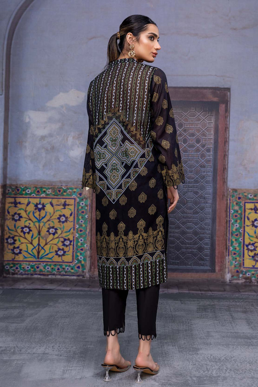 So Kamal “Hum Tum Hain Kamal” Embroidered Lawn Shirt DPL 2291