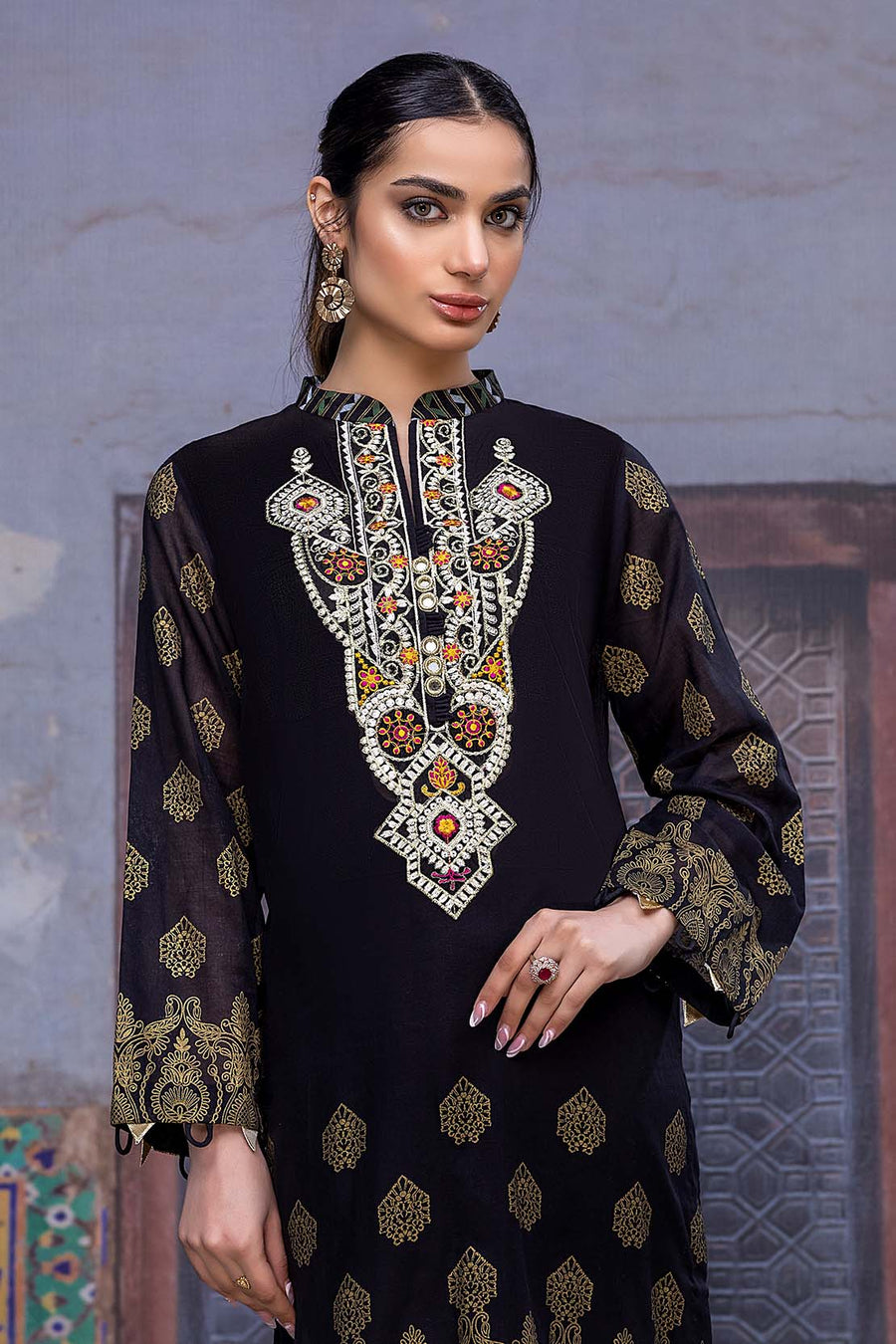 So Kamal “Hum Tum Hain Kamal” Embroidered Lawn Shirt DPL 2291