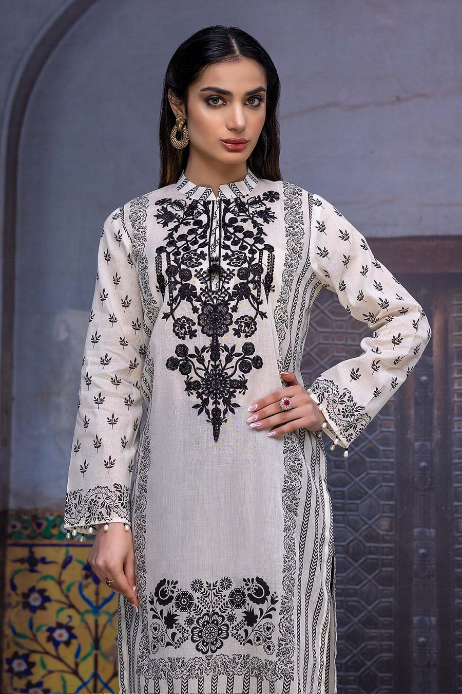 So Kamal “Hum Tum Hain Kamal” Embroidered Lawn Shirt DPL 2293