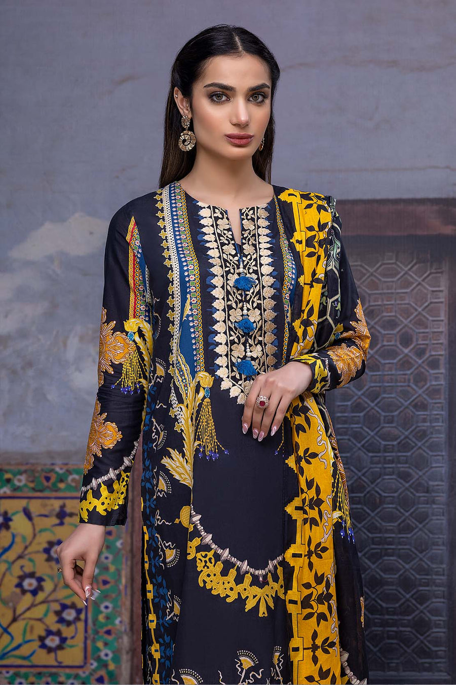 So Kamal “Hum Tum Hain Kamal” Embroidered Lawn 2Pc Suit DPL 2323