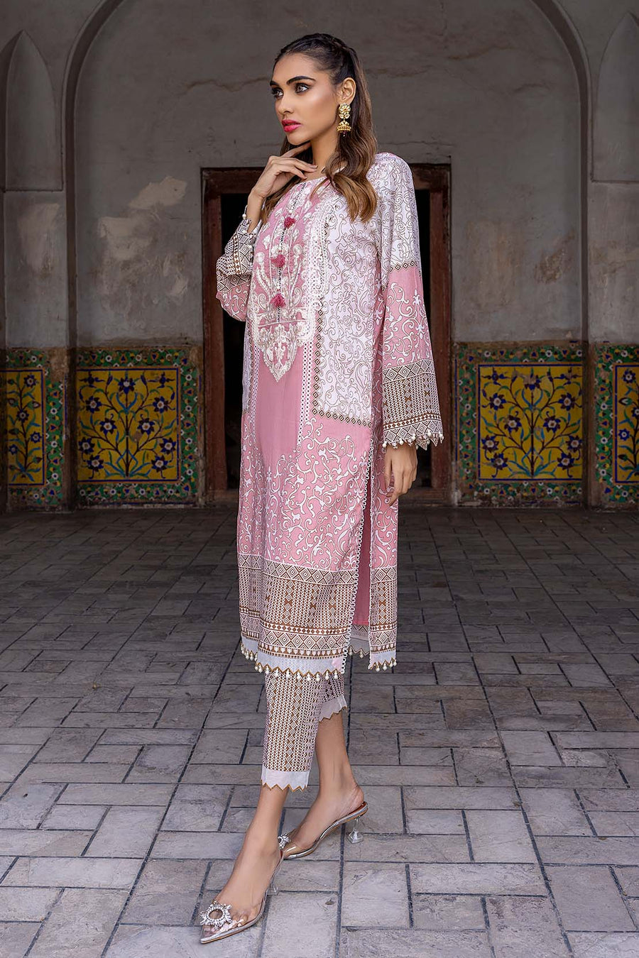 So Kamal “Hum Tum Hain Kamal” Embroidered Lawn 2Pc Suit DPL 2346