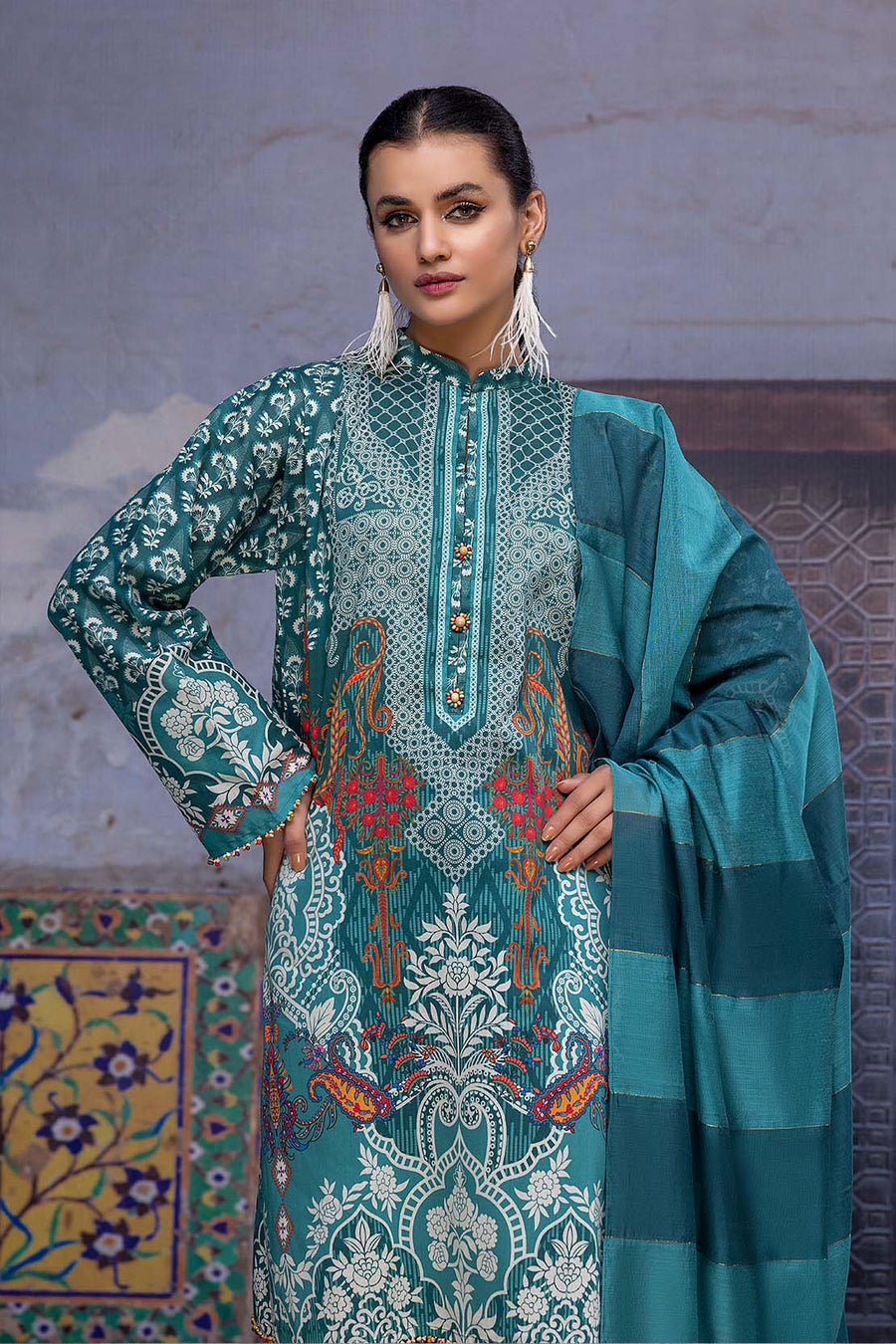 So Kamal “Hum Tum Hain Kamal” Printed Lawn 3Pc Suit DPL 2370