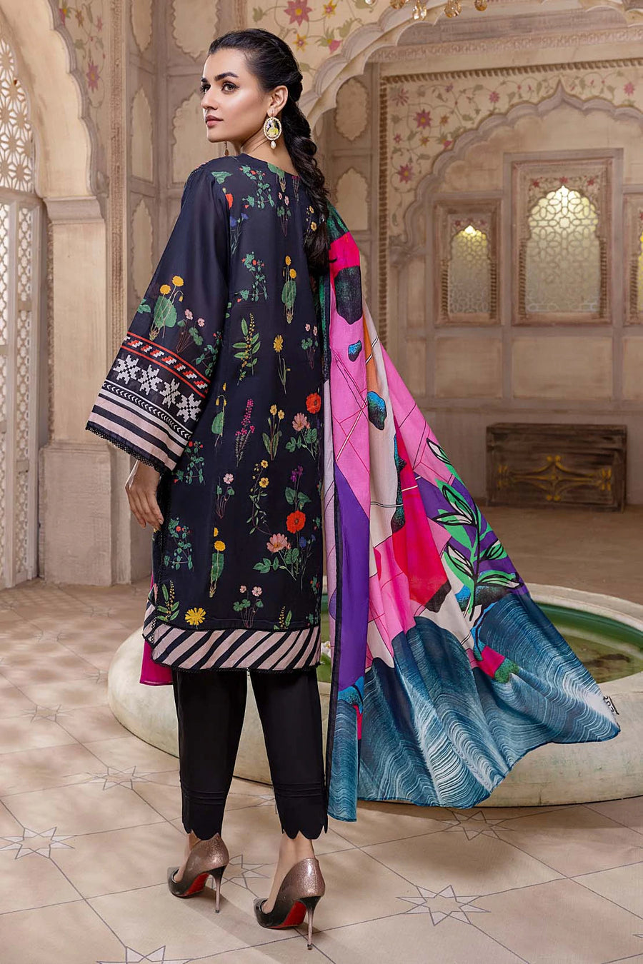 So Kamal “Hum Tum Hain Kamal” Printed Lawn 3Pc Suit DPL 2387