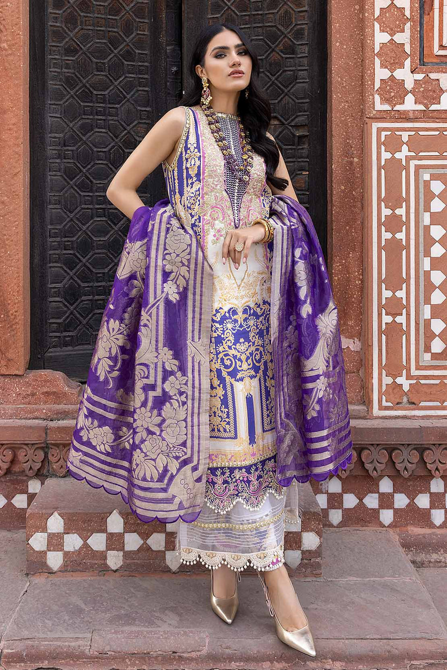 So Kamal “Hum Tum Hain Kamal” Embroidered Lawn 3Pc Suit DPL 2547