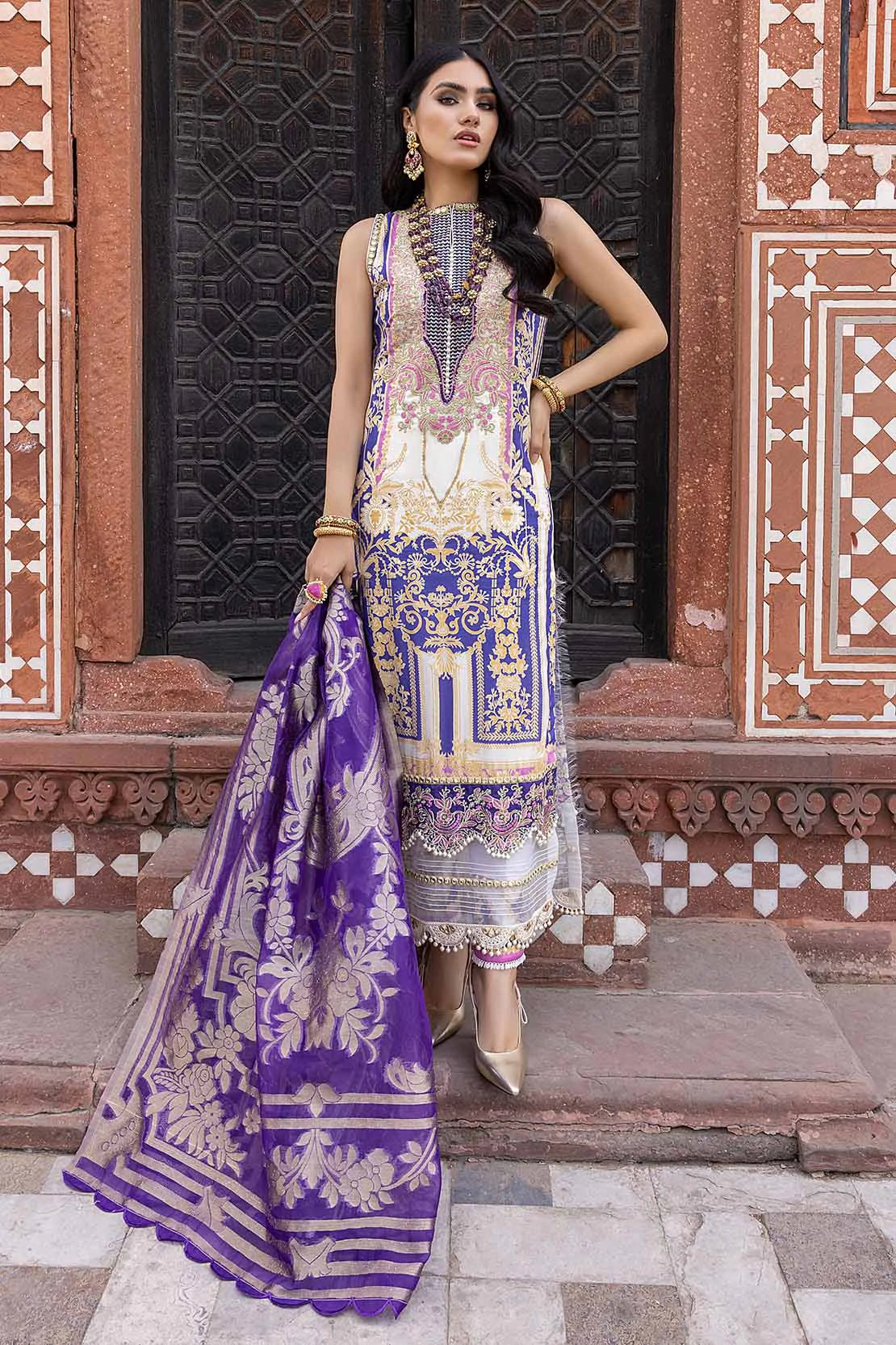 So Kamal “Hum Tum Hain Kamal” Embroidered Lawn 3Pc Suit DPL 2547