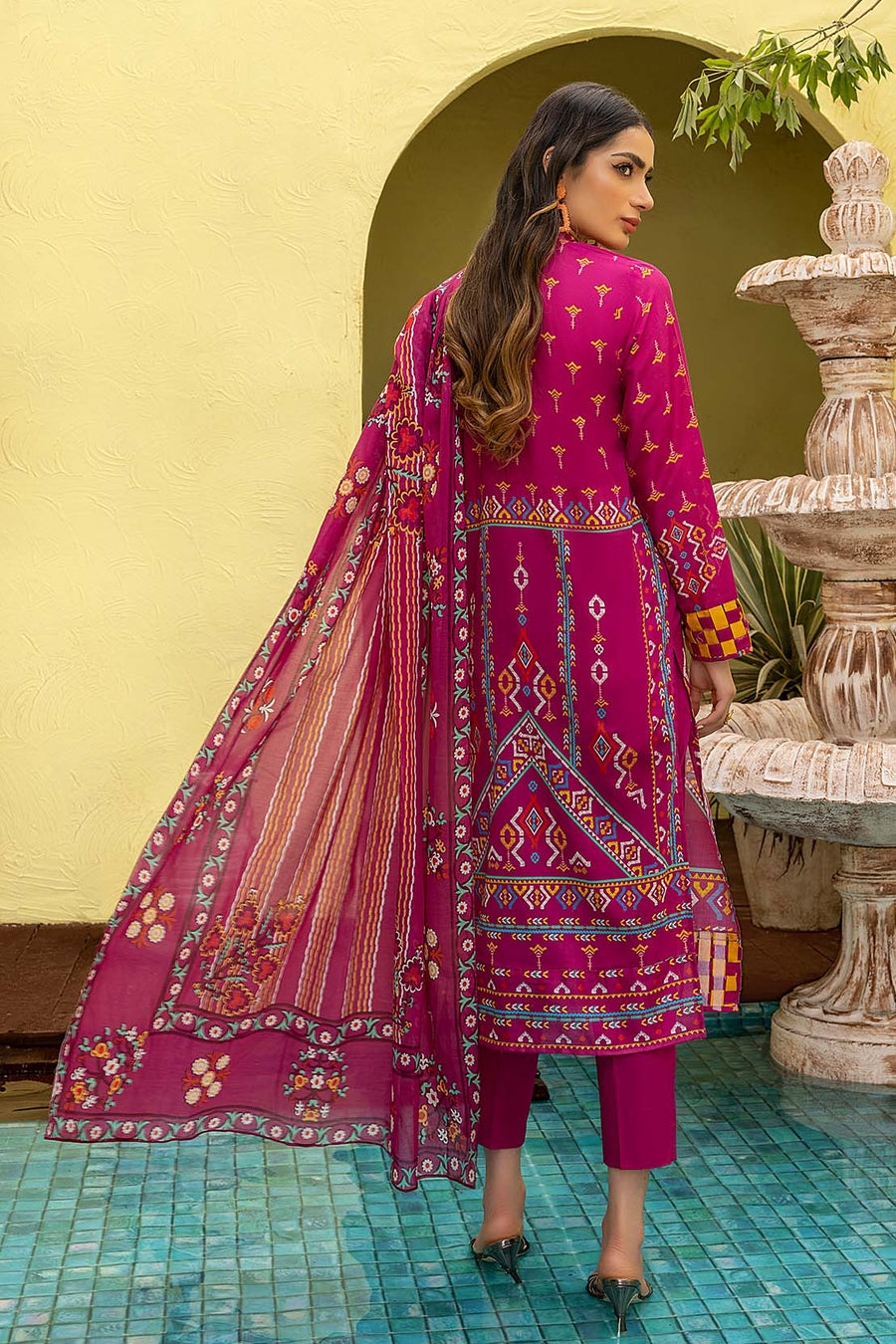 So Kamal Spring Summer Printed Lawn 3Pc Suit DPL 2566