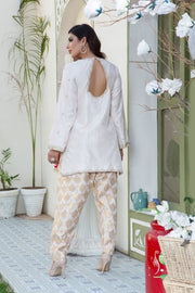 Sumaria’s Couture Baharan Luxury Pret 3Pc Suit - Daisy