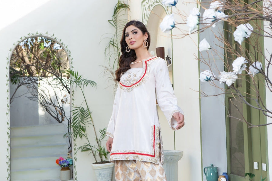 Sumaria’s Couture Baharan Luxury Pret 3Pc Suit - Daisy