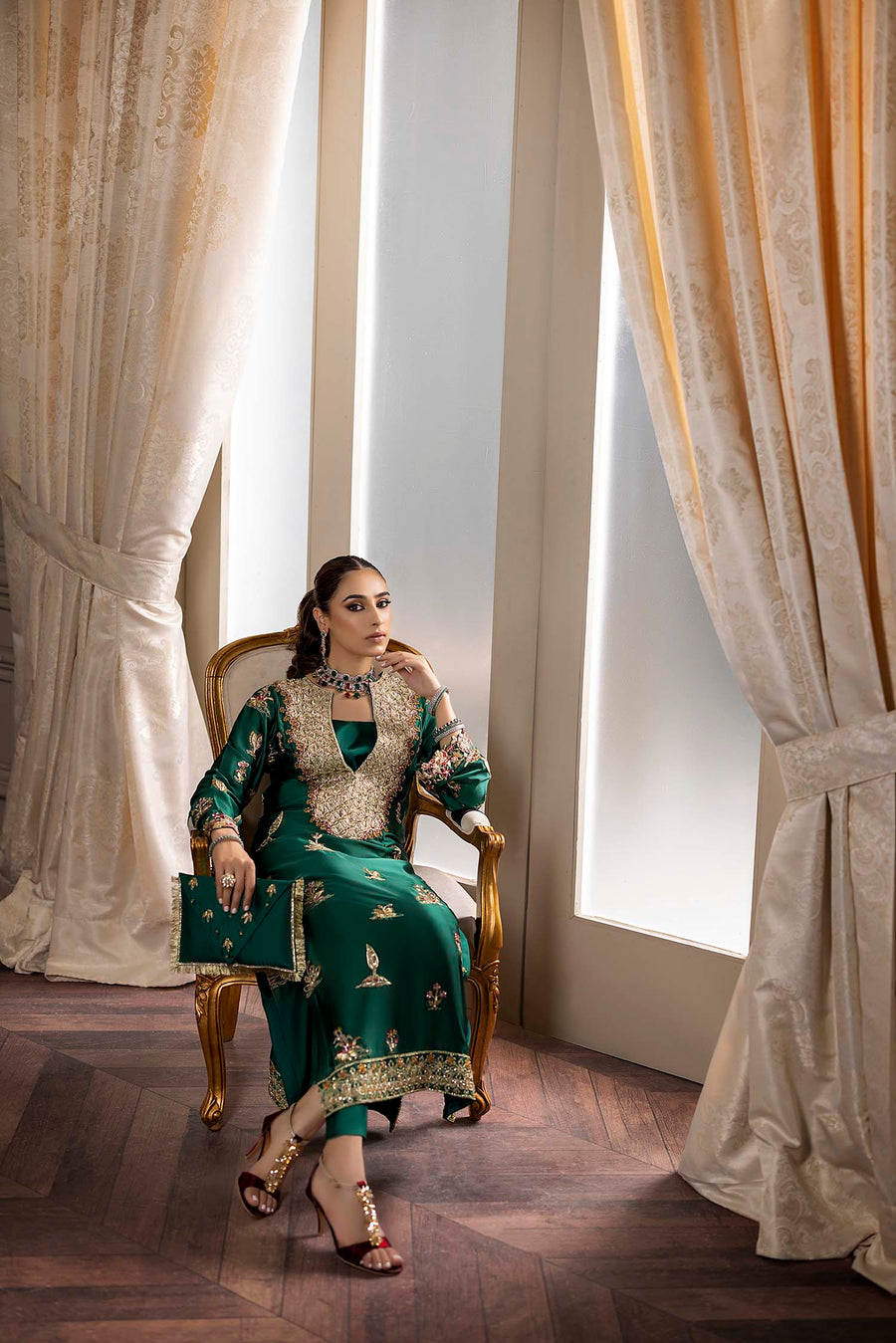 Nuriyaa Rozanne Ready to Wear - Daphne