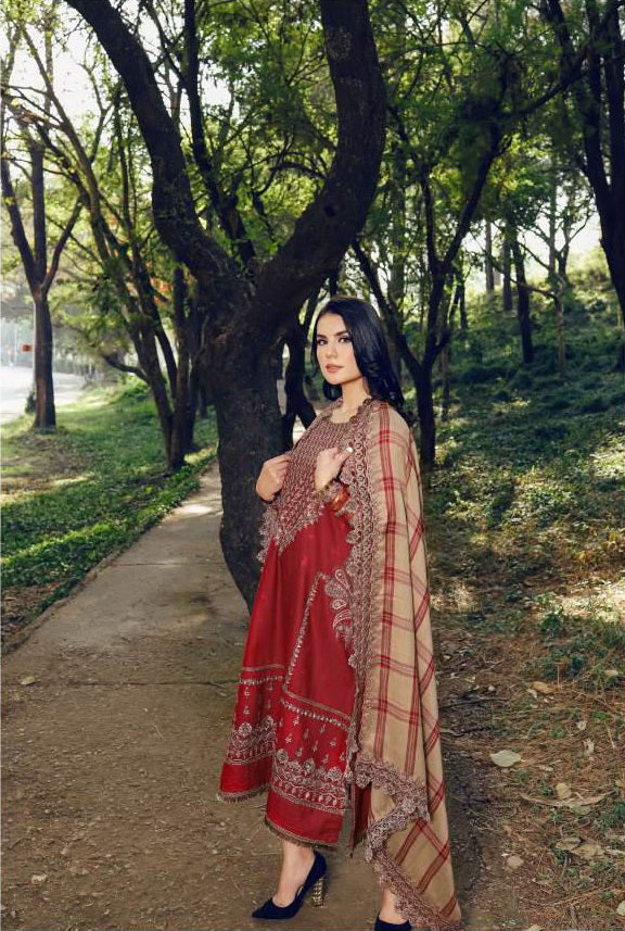 LYLA Winter Shawl Collection '22 Unstitched Embroidered 3Pc Suit D-03
