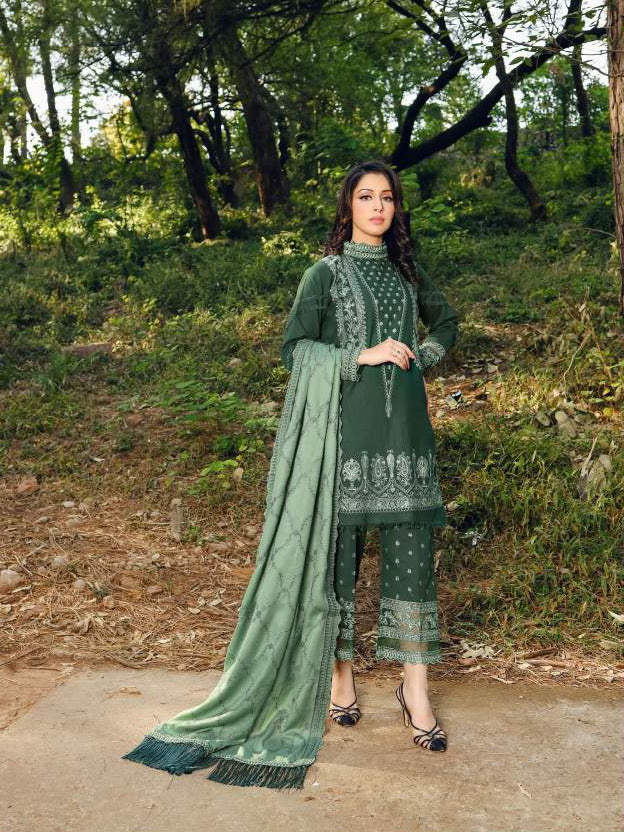 LYLA Winter Shawl Collection '22 Unstitched Embroidered 3Pc Suit D-07