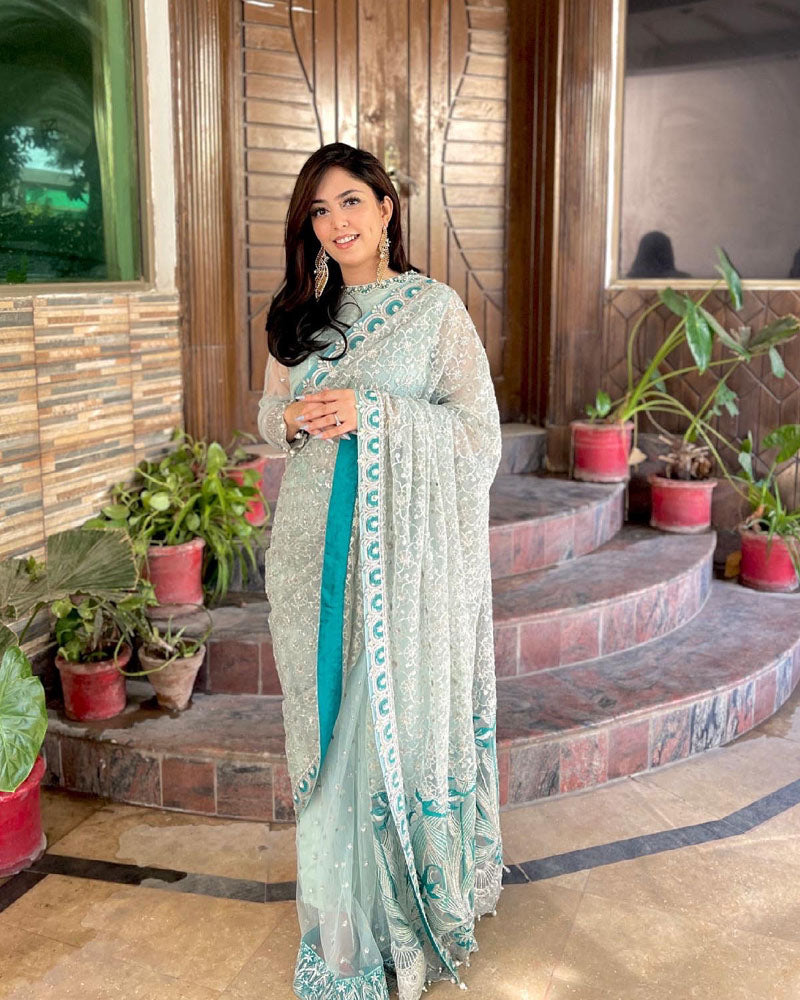 Maria Osama Khan - ÉLISE