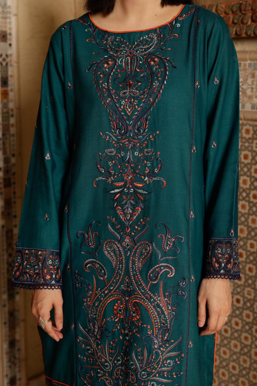 Seroli Winter Ready To Wear - Embroidered Suit SW-L1-RTW0005