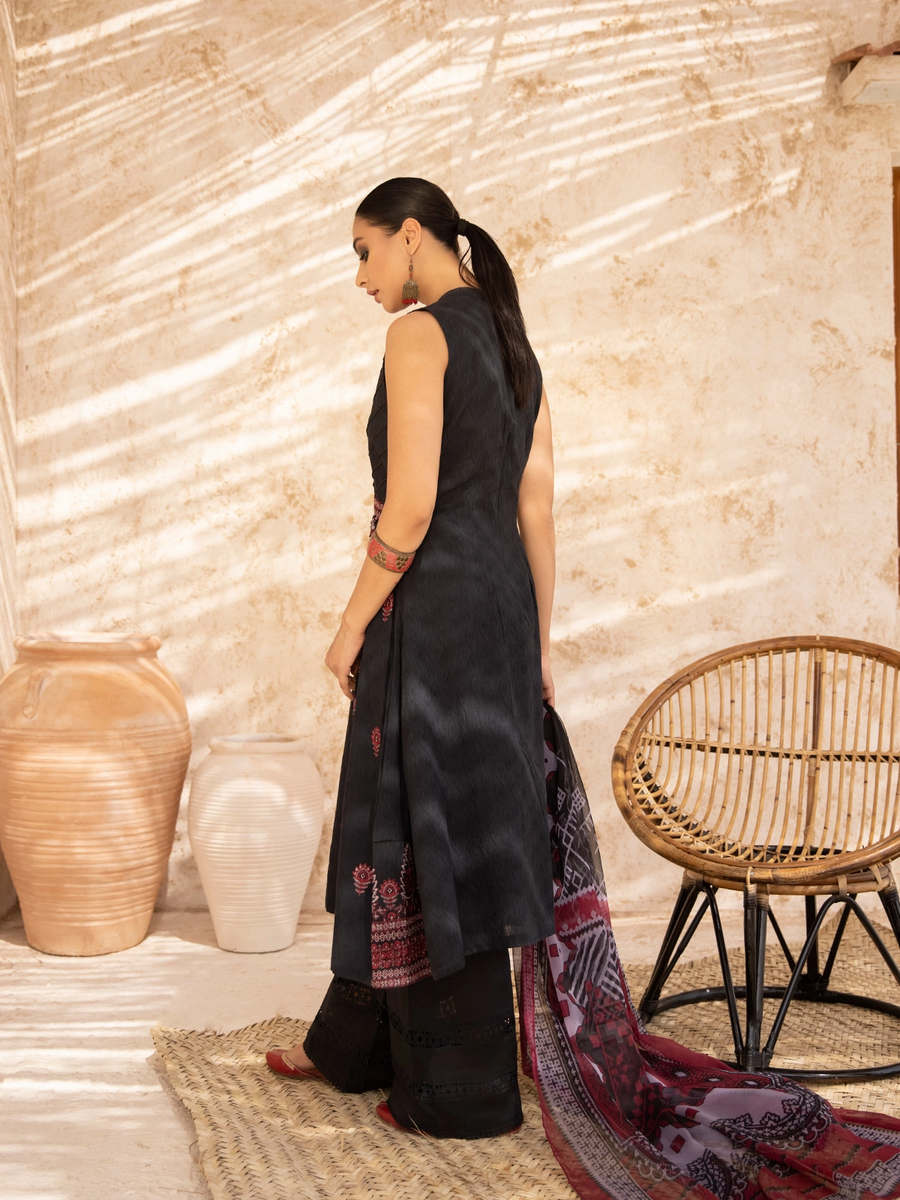 edenrobe Premium Lawn Unstitched 3Pc Embroidered Suit EWU21V2-20850 - FaisalFabrics.pk