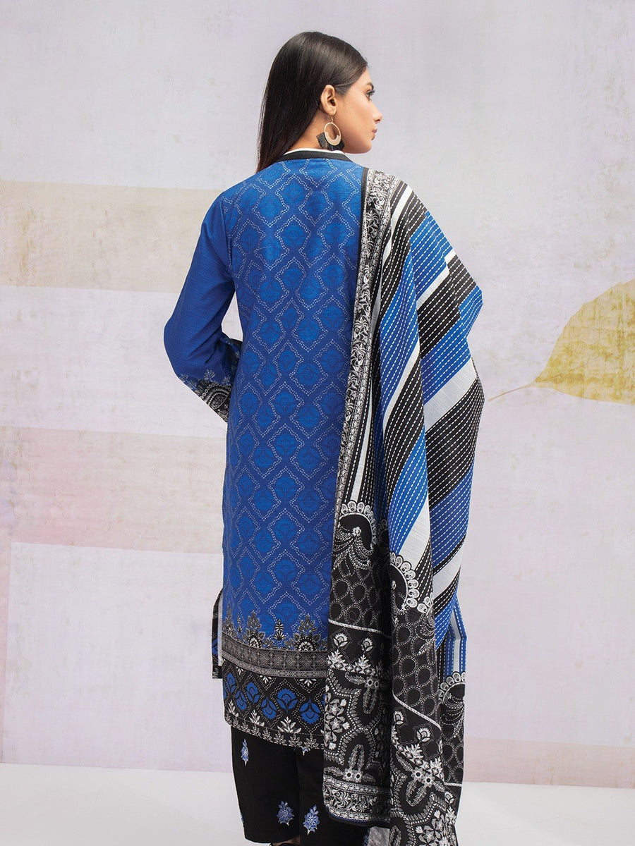 edenrobe Talaash Embroidered Khaddar 3Pc Suit EWU21V8-21690