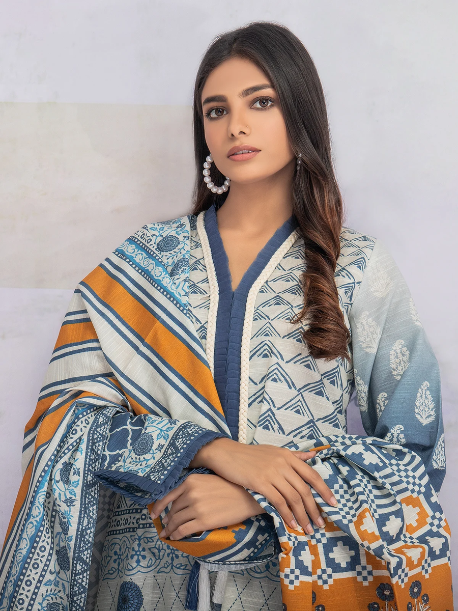 edenrobe Shades of Winter Khaddar Embroidered 3pc Suit EWU21V8-21692 - FaisalFabrics.pk