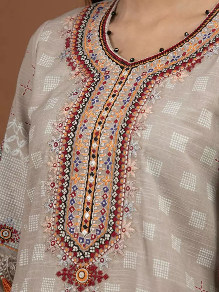 edenrobe Premium Embroidered Unstitched Khaddar 3Pc EWU22V11-25026