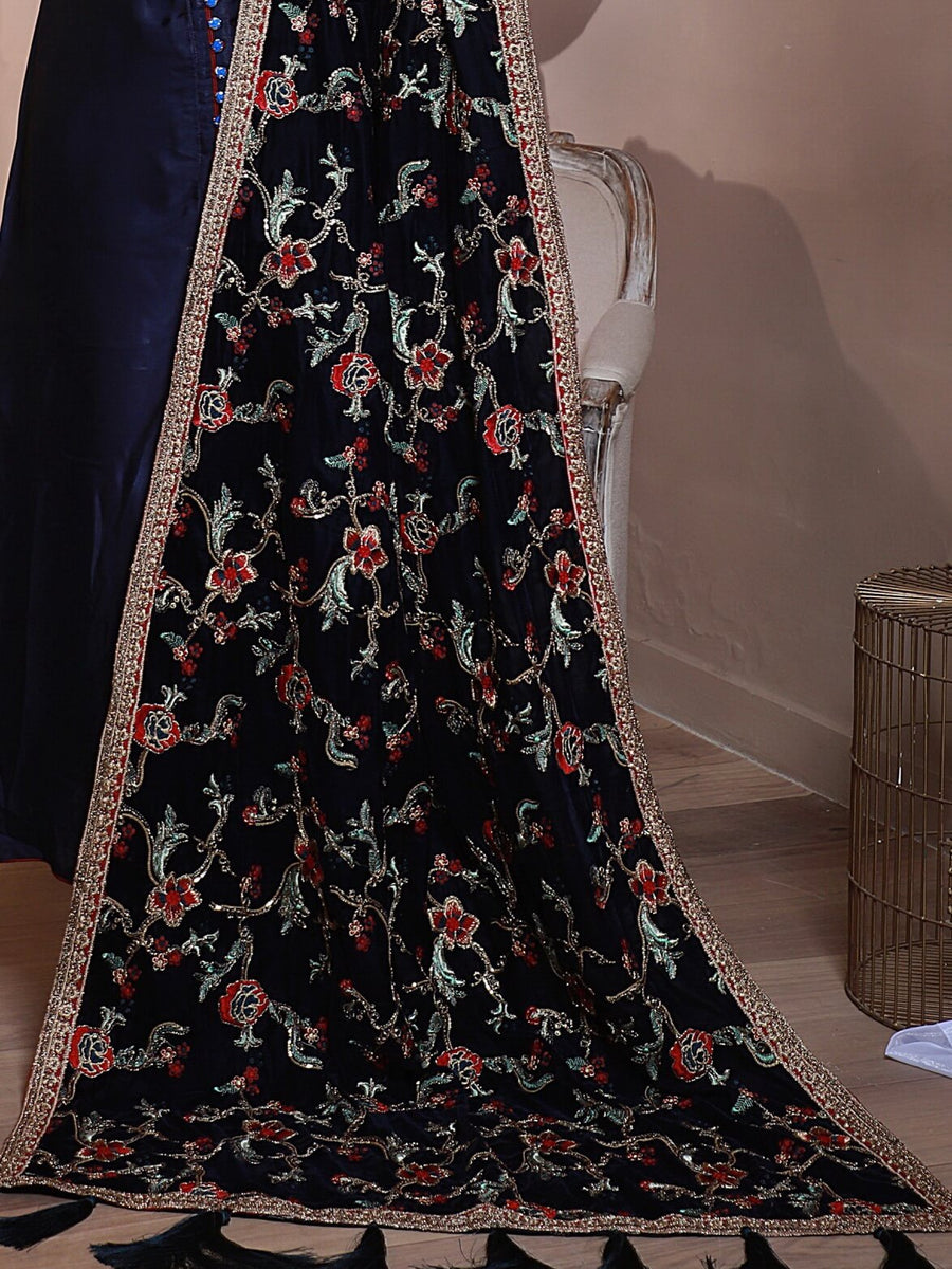 Emaan Adeel Luxury Embroidered Velvet Shawl Edition S-103 - FaisalFabrics.pk